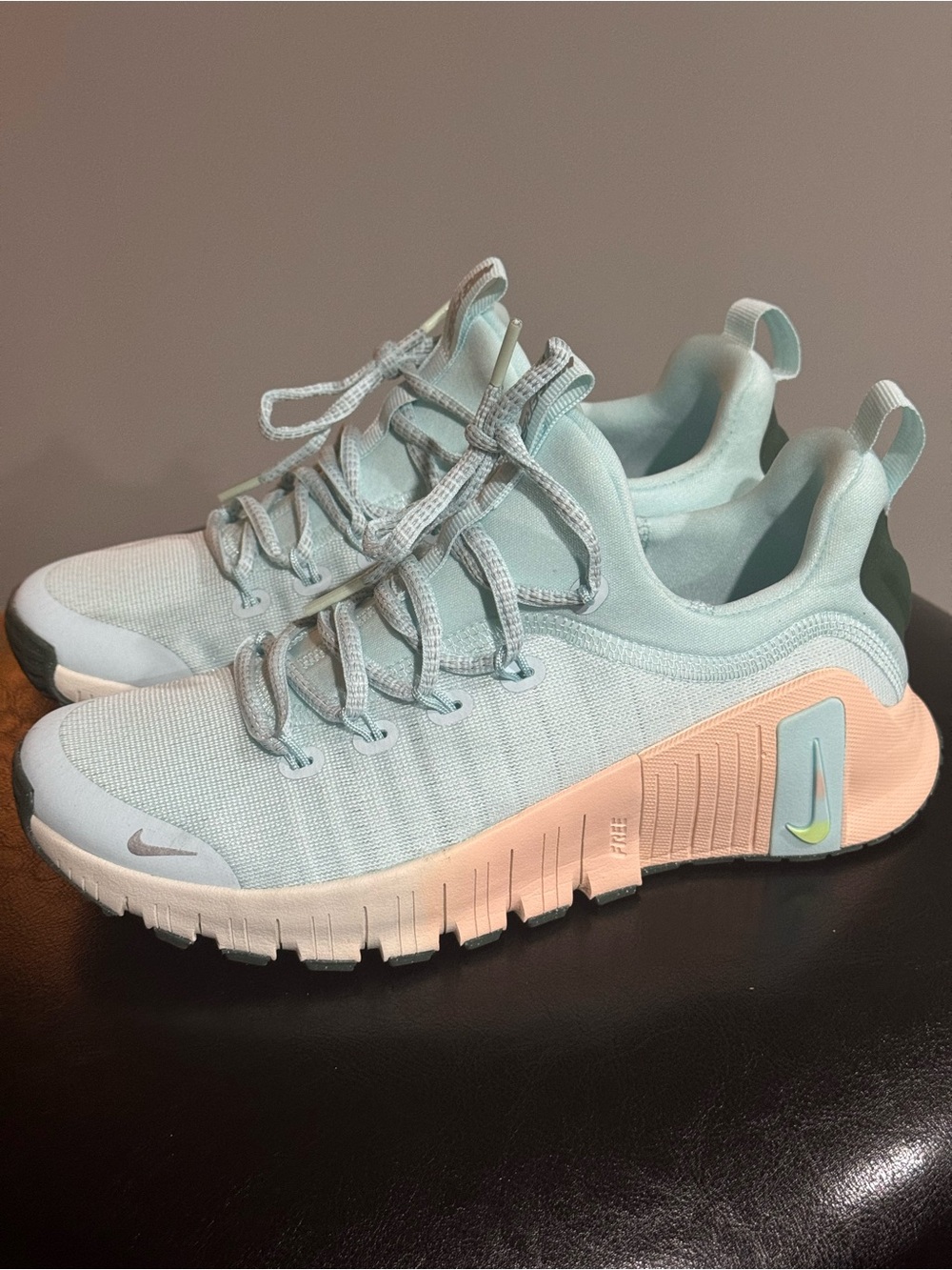 Nike Women’s Mint Green and Peach Athletic Sneakers